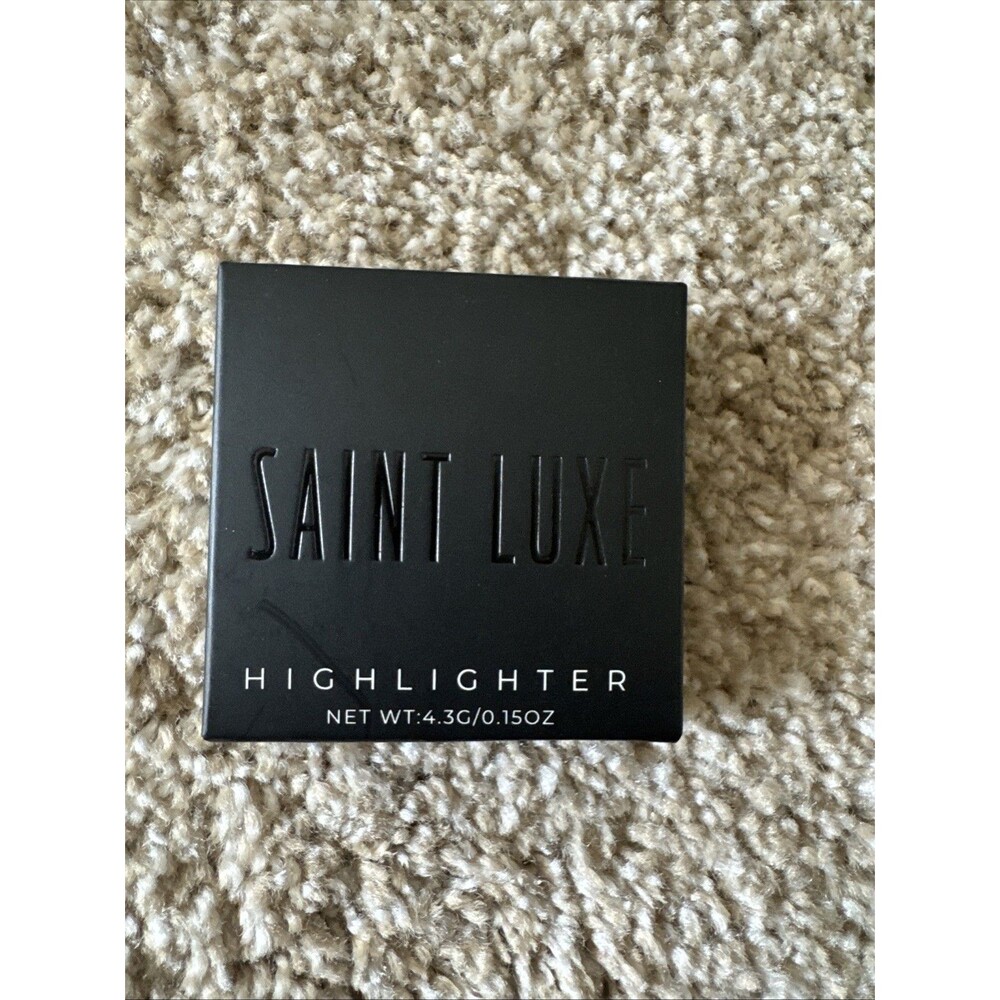 SAINT LUXE Beauty Rose Quartz Highlighter Iridescent Face Makeup 4.3g New Box